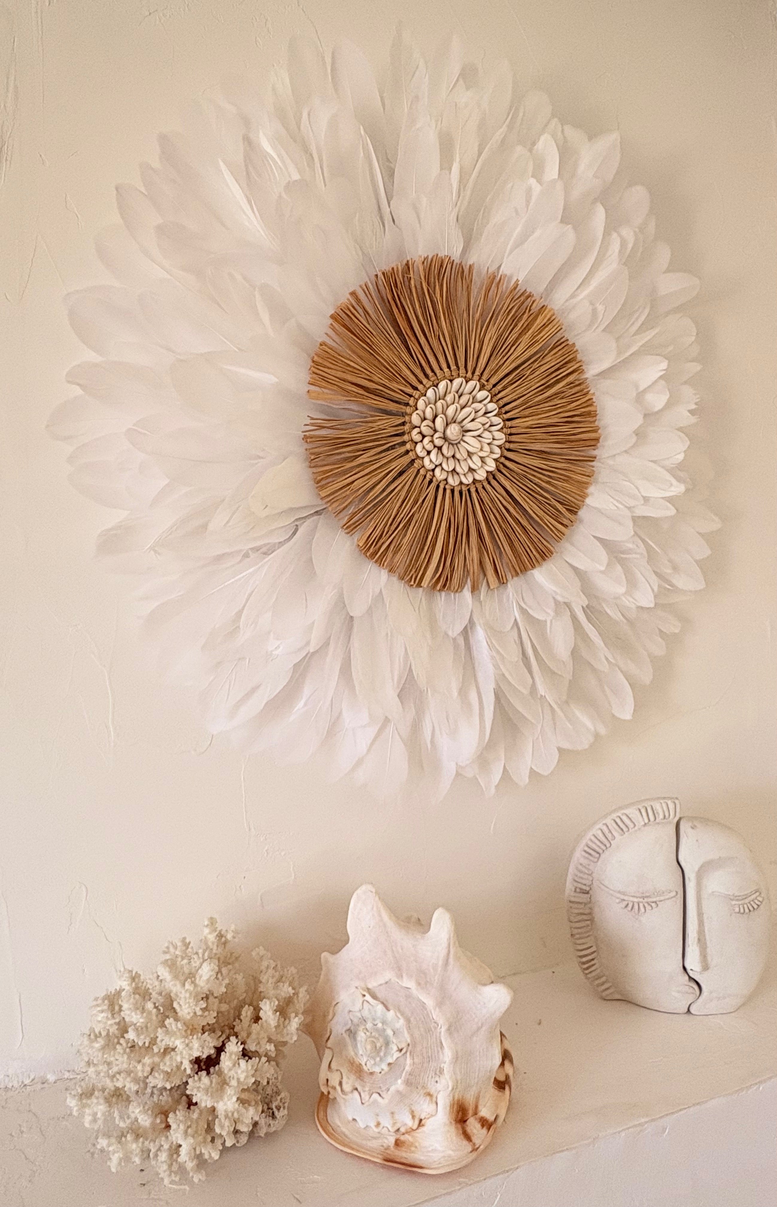 Jujuhat Le Precieux Naturel  - blanc avec raphia naturel + coquillages cauris