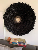 JUJUHAT “CLASSIC BLACK” – Plumes noires naturelles & cœur en coquillages cauris