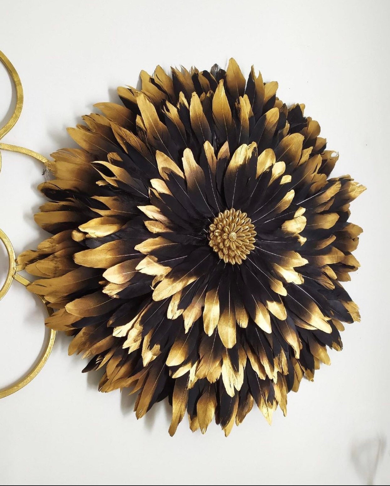 JUJUHAT "BLACK SHIELD" noir et or + coquillages cauris or