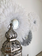 Trio « ARGENTINA » de JUJUHATS et de RAPHIA argent, avec plumes blanches, miroir et coquillages cauris argents