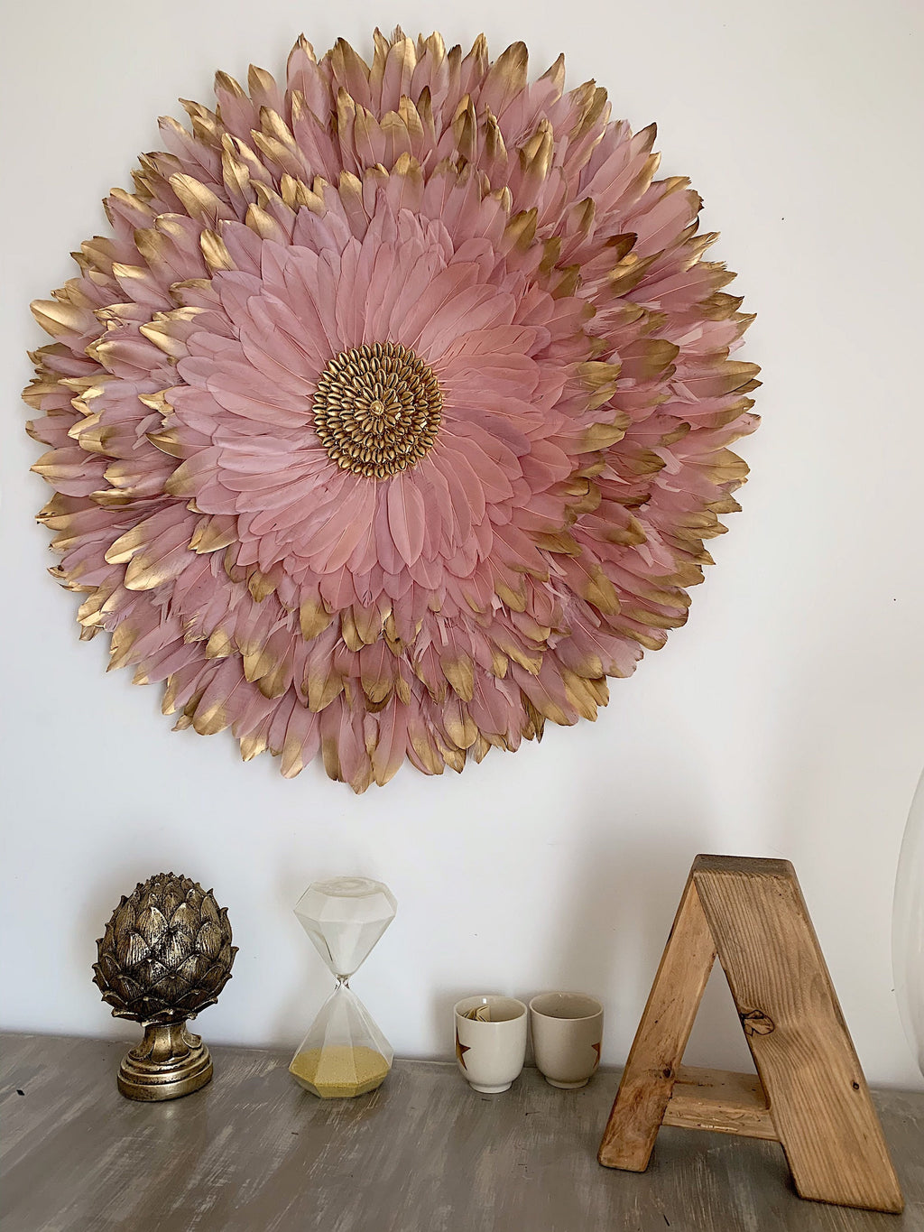JUJUHAT « PINK PLATINE » plumes roses et dorées + coquillages cauris dorés