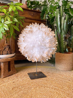 JUJUHAT « INFINITY » des plumes blanches aux pointes dorées, tout en relief et volume