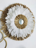 Juju Hat blanc doré en plumes – Le BLANC DU NIL – décoration murale bohème luxe