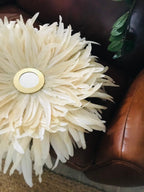JUJUHAT « ISABELLE » plumes beiges + coquillages cauris
