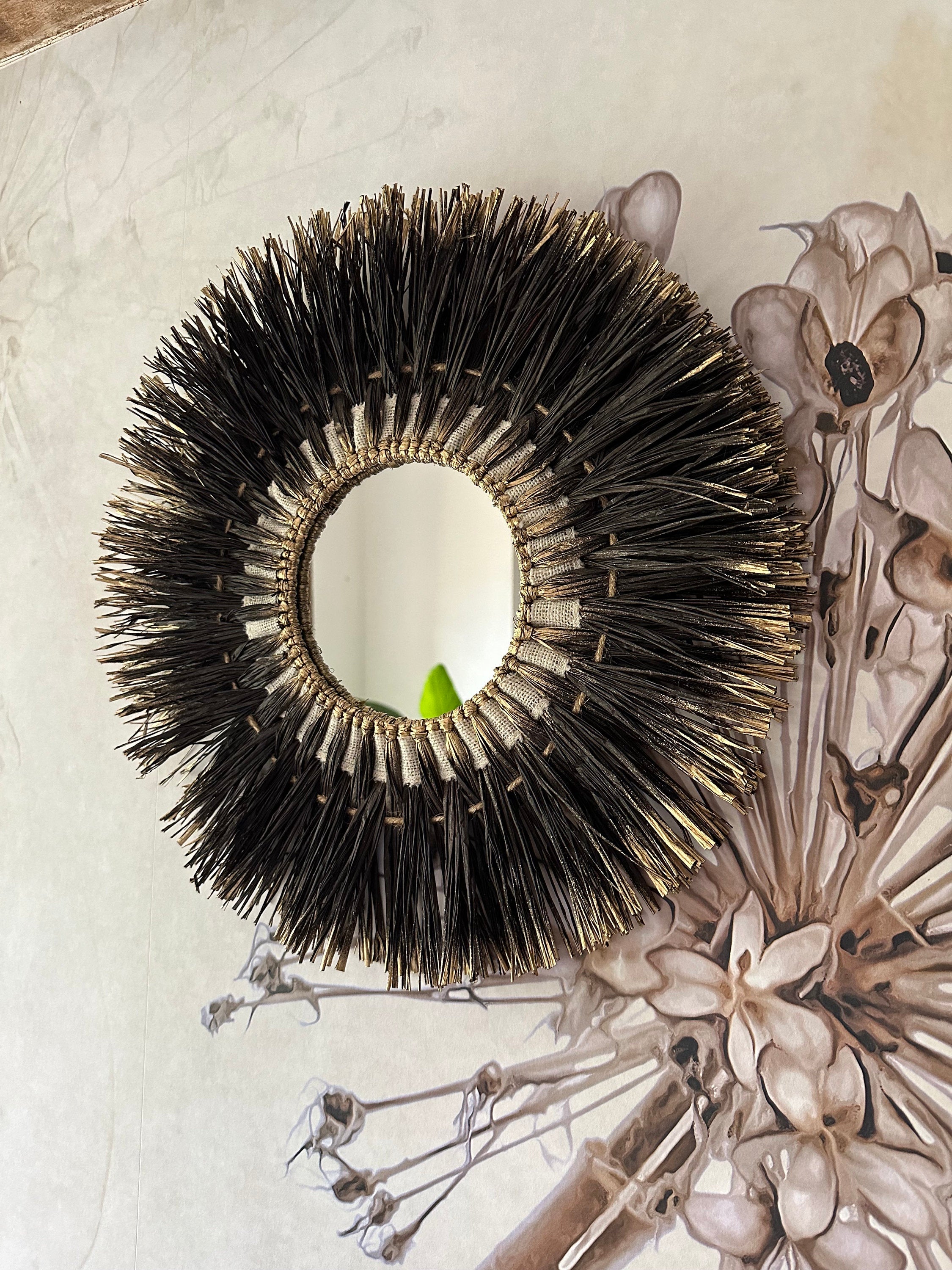 DUO « INFINITY BLACK » – Juju hat noir pointes dorées et miroir en raphia noir et doré – Déco murale ethnique chic