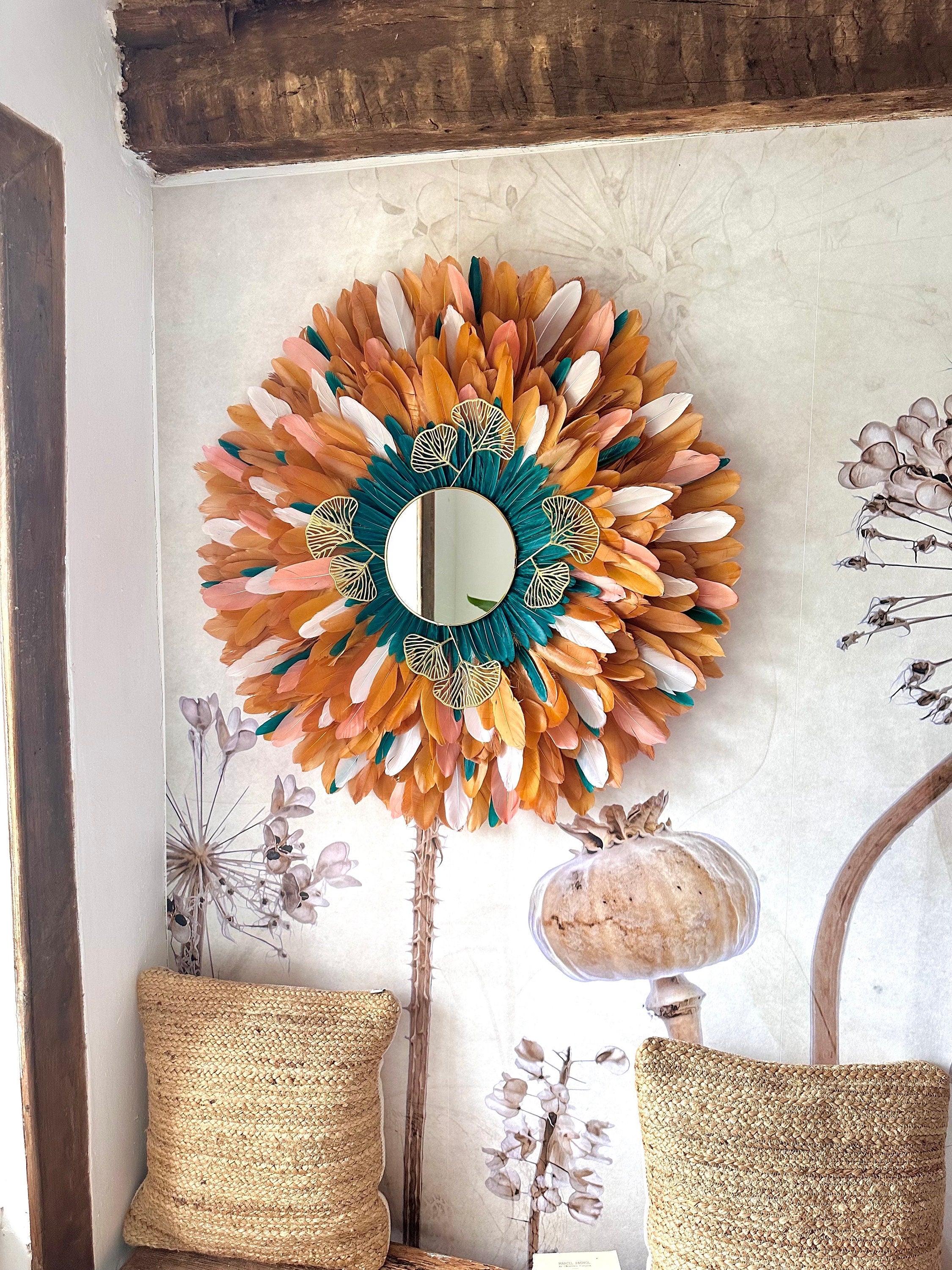 Juju Hat LE MANHATTAN – Décoration murale en plumes marron et cœur doré – Style Art déco bohème chic