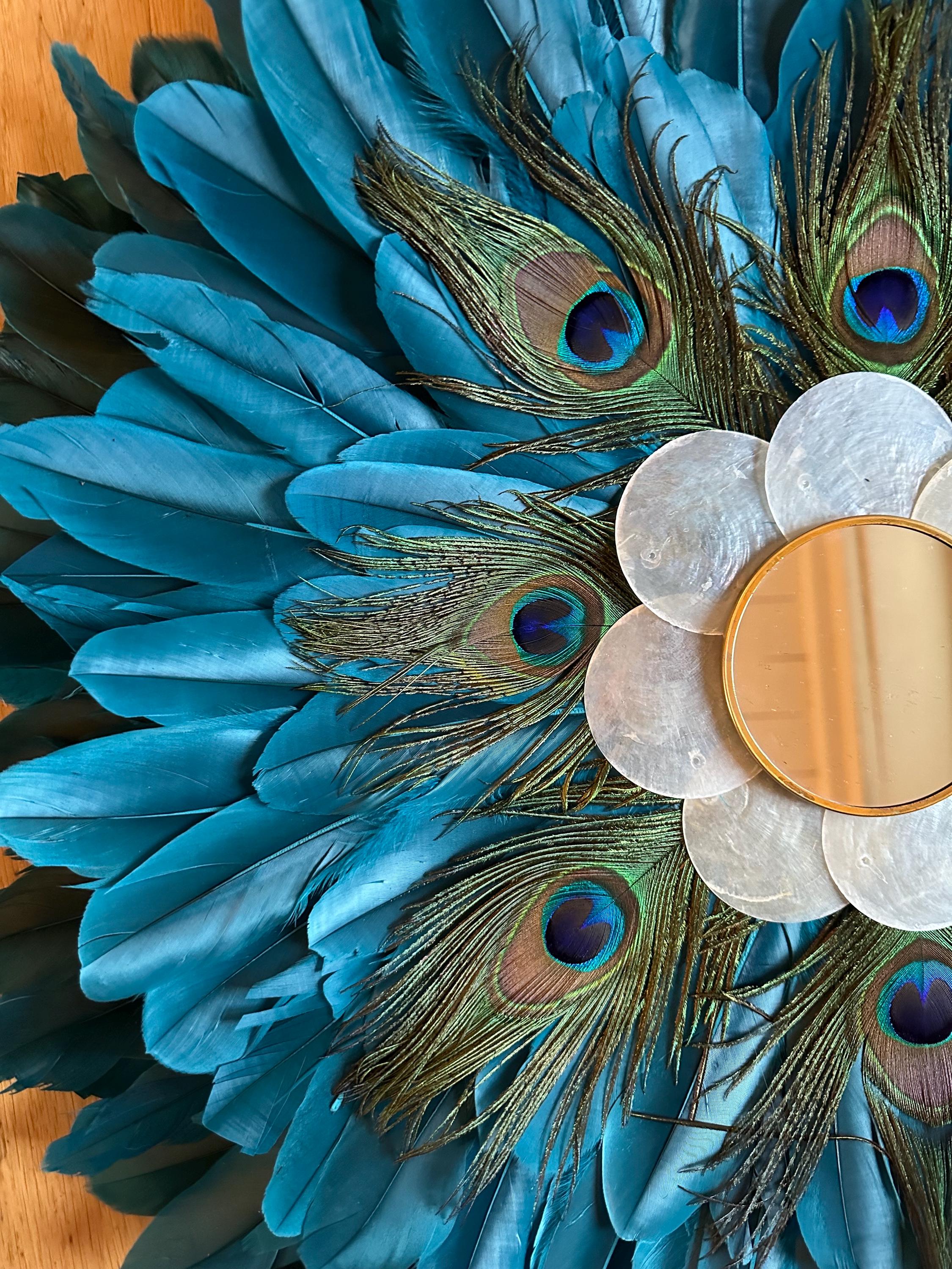 JUJU HAT Le NAQQÂRA – plumes de paon & miroir laiton – déco murale artisanale 65 ou 80 cm