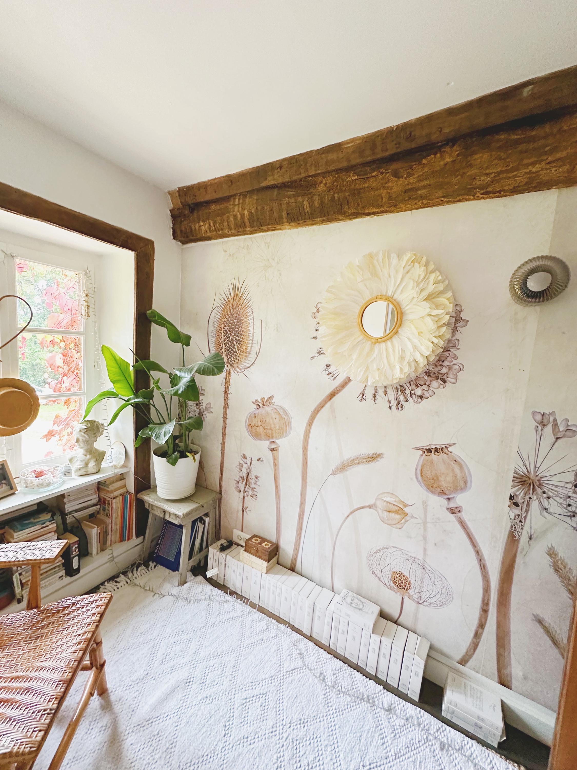 JUJUHAT IVORY BLOOM – miroir mural avec plumes blanches et cadre en rotin – déco bohème 63 cm