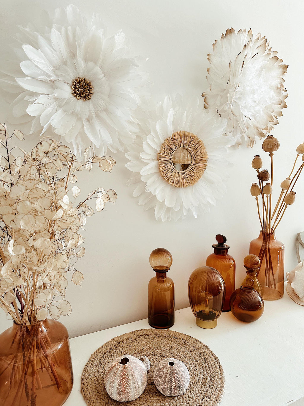 THE TRIPLE WHITE wall trio – 50 cm white Juju hats made from natural feathers and plant fibers