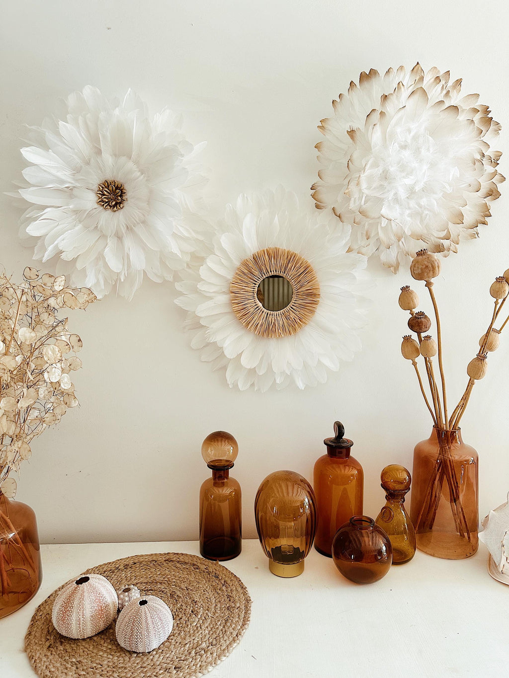 THE TRIPLE WHITE wall trio – 50 cm white Juju hats made from natural feathers and plant fibers
