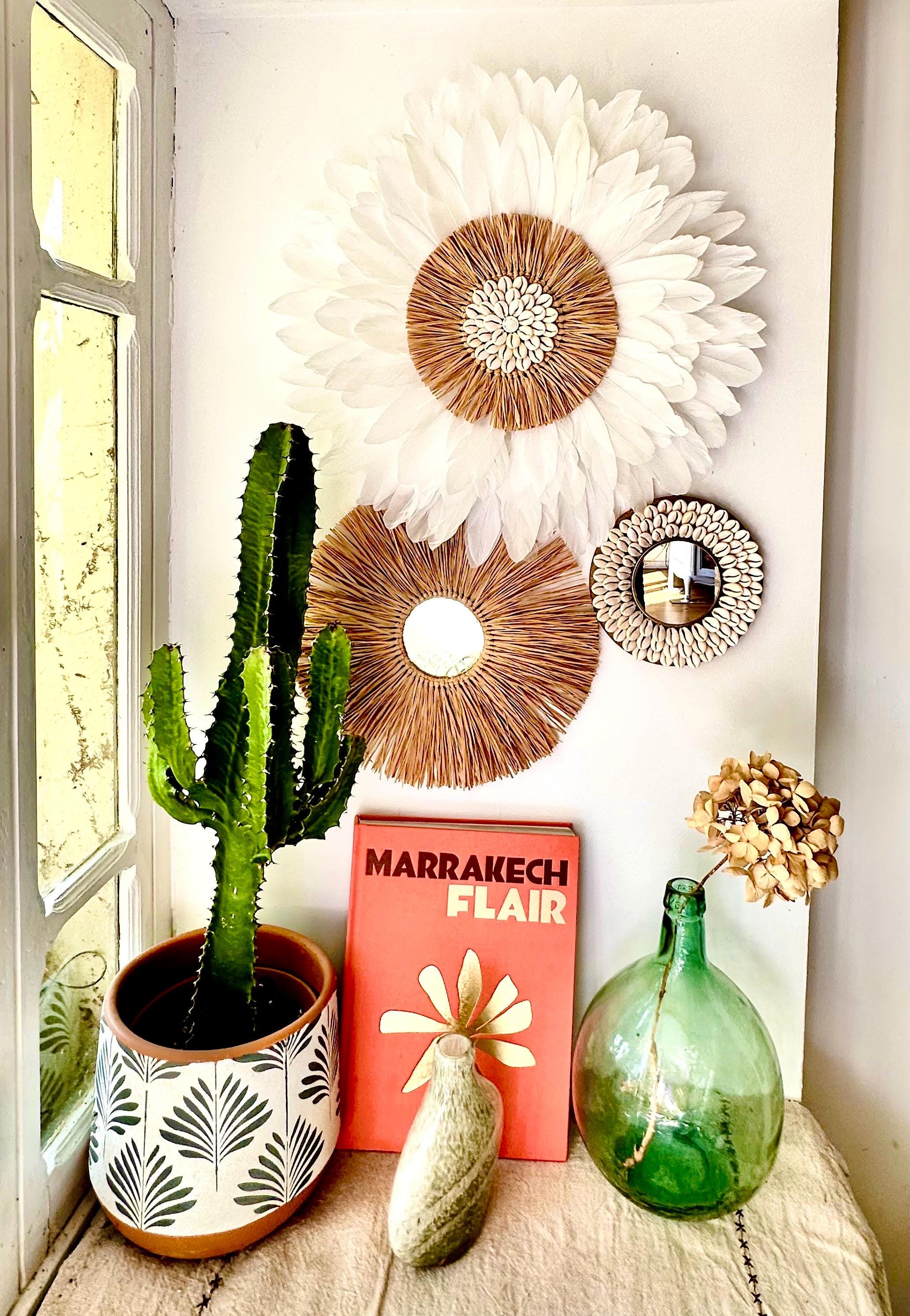 Trio de Sarah – Juju Hat blanc, miroir en raphia naturel et miroir coquillages naturels