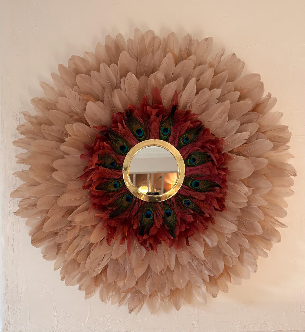 LE MAHARANI – Juju Hat XXL 80 cm | Décoration murale plumes naturelles, miroir doré, plumes de paon | Déco bohème chic luxe